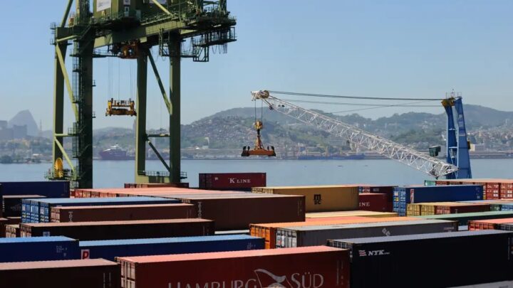 CNI: Tarifa extra de 25% dos EUA ameaça exportações brasileiras e acende alerta na indústria