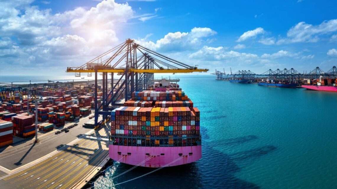 Tarifa adicional de 37,5% pode atingir um terço das exportações brasileiras para os EUA; aponta CNI
