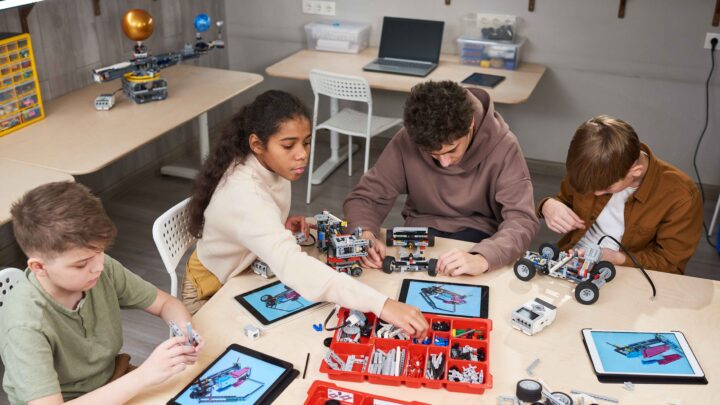 VIVA auxilia escolas no uso de tecnologia educacional