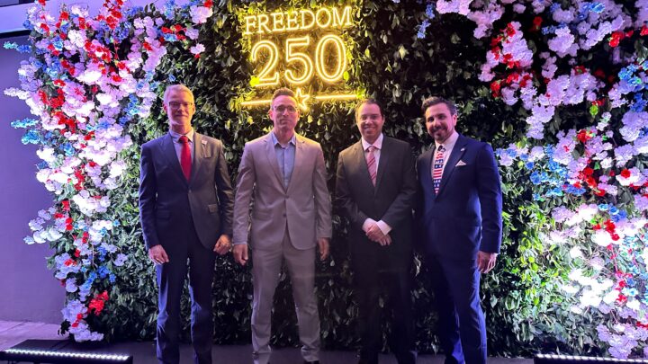 Americana participa da celebração dos 250 anos de independência dos EUA