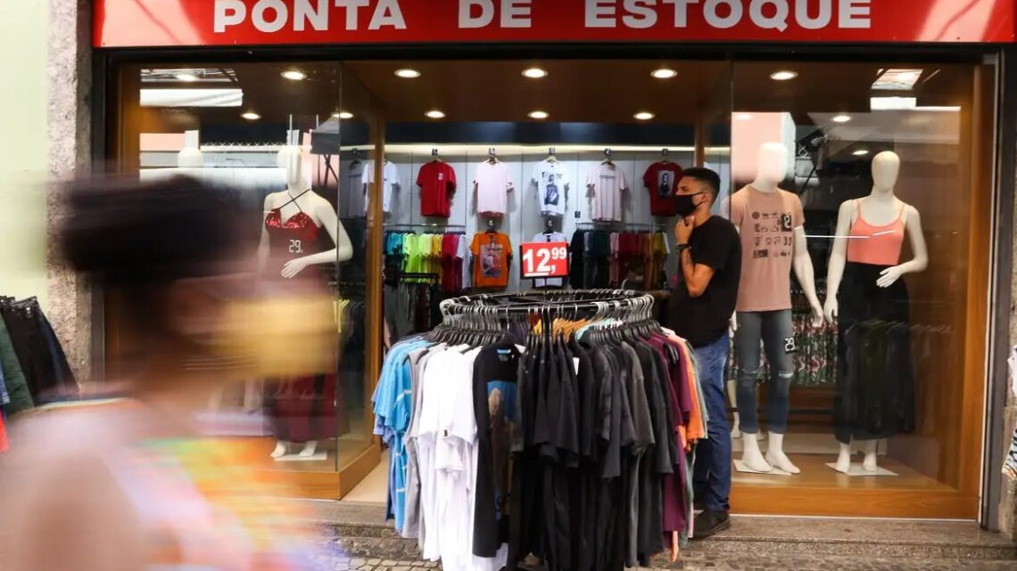 Confiança Empresarial recua pelo segundo mês seguido em março, segundo FGV IBRE