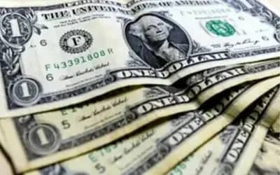Dólar encerra último pregão aos R$ 5,06