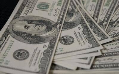 Dólar fecha em alta e encerra o dia cotado a R$ 5,06