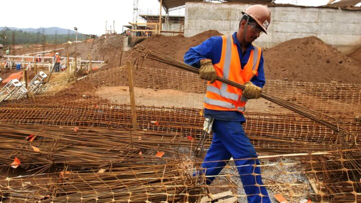 Indústria da construção: setor registra pior janeiro em 9 anos, aponta CNI