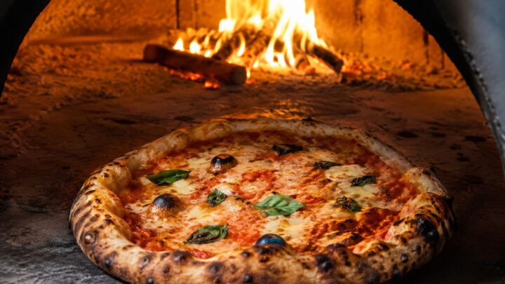 Dia da Pizza: Chef e engenheiro químico ensina técnicas científicas para a massa perfeita em receita de fermentação rápida