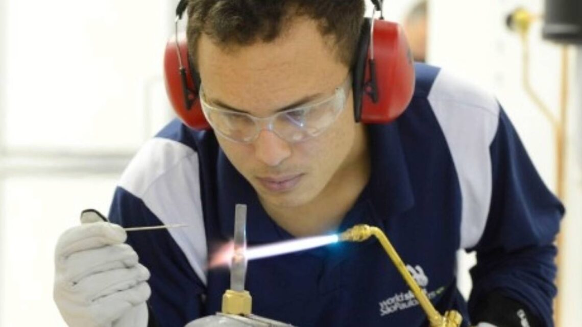 SENAI abre 29,5 mil vagas em cursos técnicos, de qualificação, graduação e pós-graduação