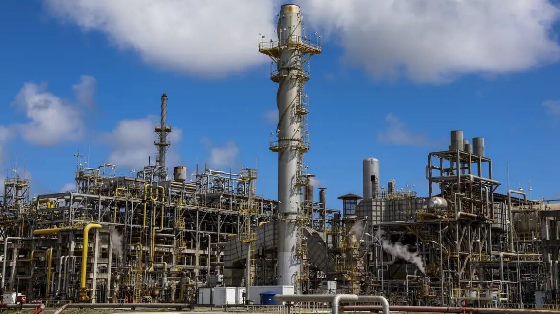 Indústria química brasileira mira diversificação de exportações diante de novas tarifas dos EUA