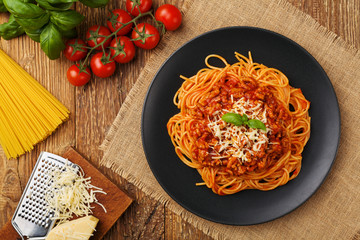 Spaguetti ao ratatouille é opção para variar o preparo da massa