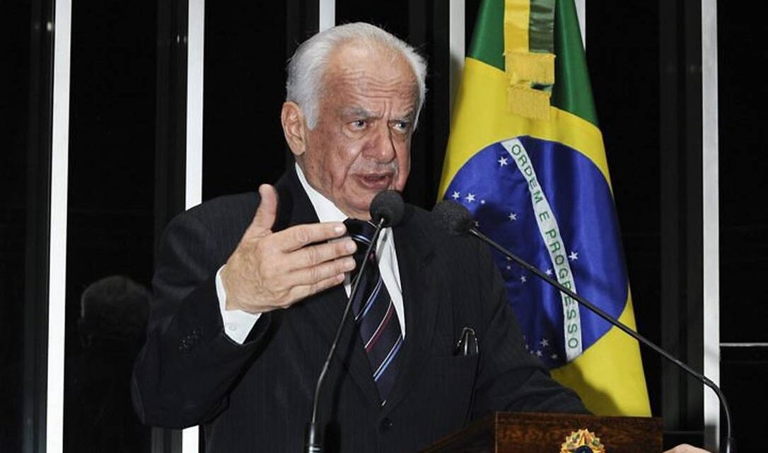 Pelo fim dos superpoderes e a defesa da Constituição