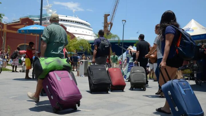 Brasil recebe mais de 7 milhões de turistas internacionais até setembro de 2026; ministro aponta impacto no emprego
