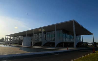 Campanhas presidenciais disputam apoios estaduais para o 2º turno