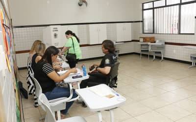 Datafolha: Flávio Bolsonaro abre vantagem de 8 pontos sobre Lula no Centro-Norte