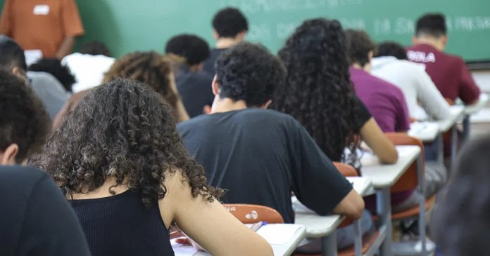 Provão Paulista: Candidatos da EJA e outros inscritos podem consultar locais de prova a partir desta segunda-feira (19)